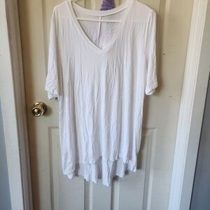 torrid White V-Neck High-Low Tunic